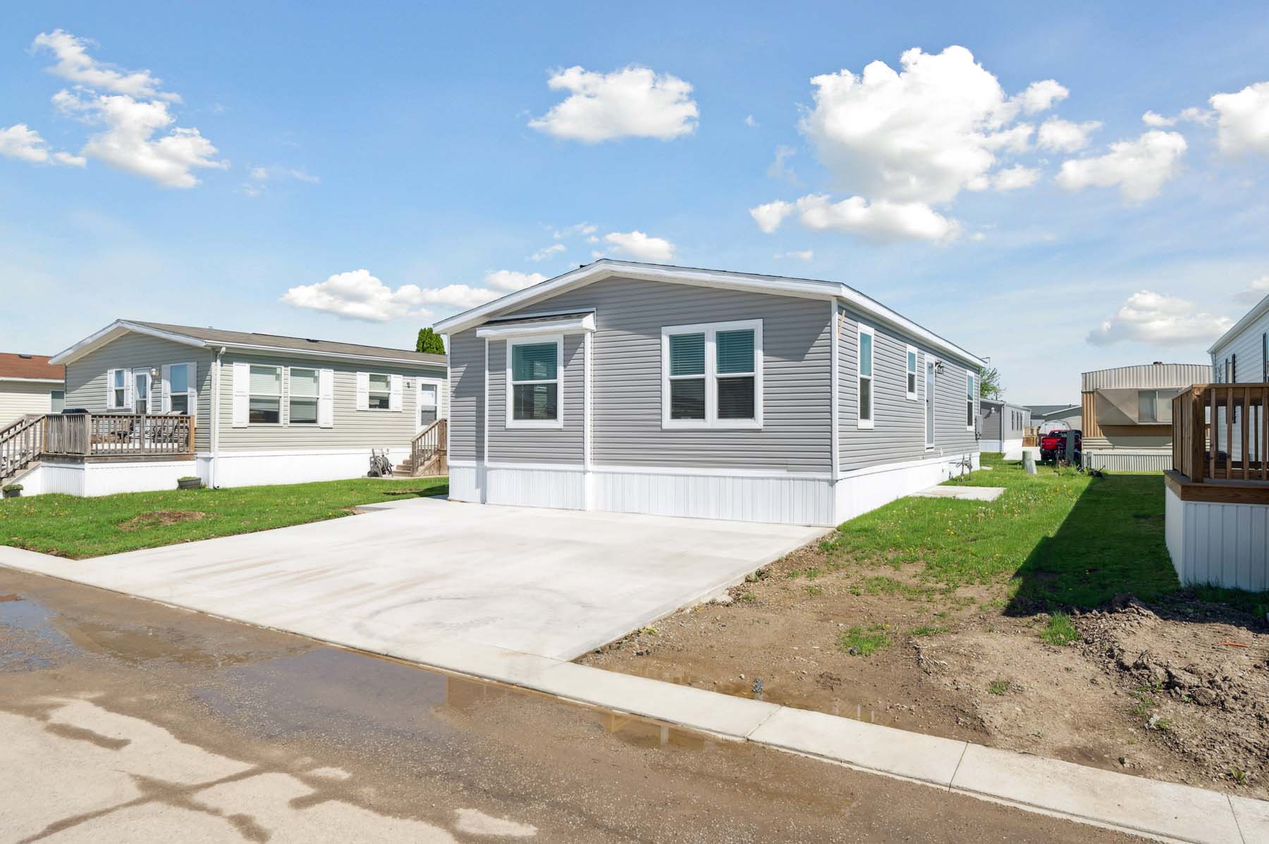 2026 Dutch Housing 48' Lancaster