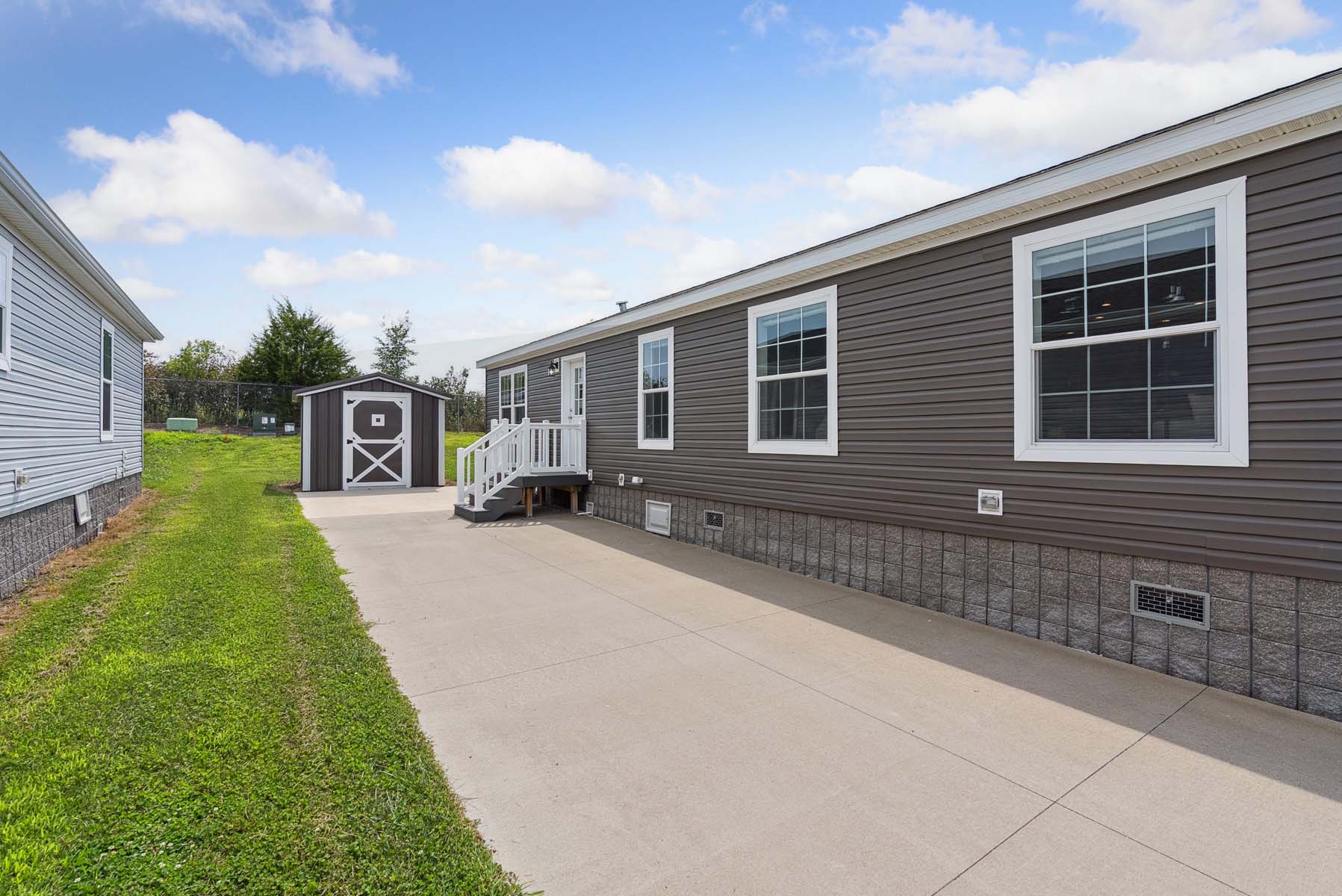 2026 Dutch Housing 56' Bay Port