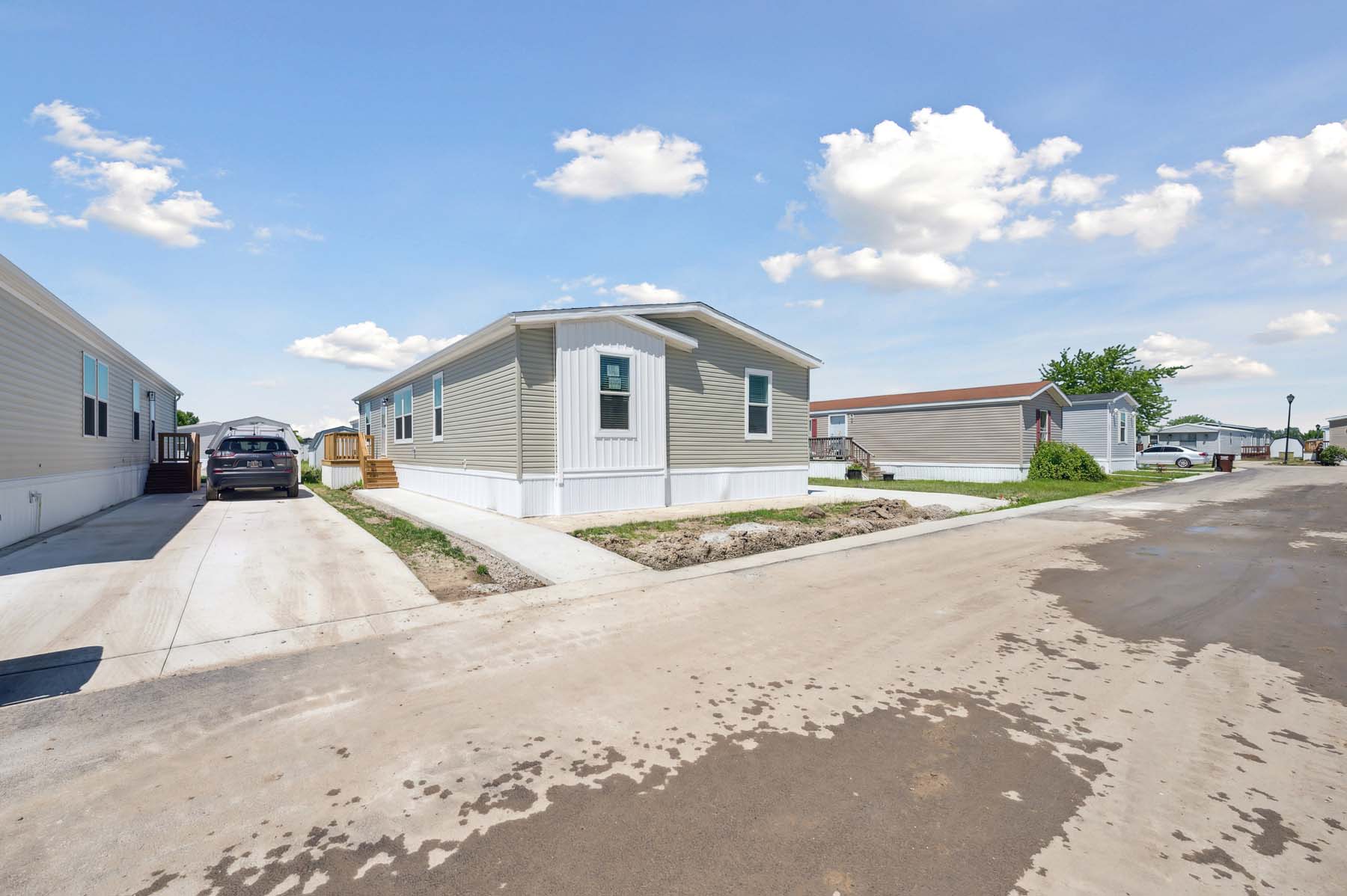 2026 Dutch Housing 60' Woodward